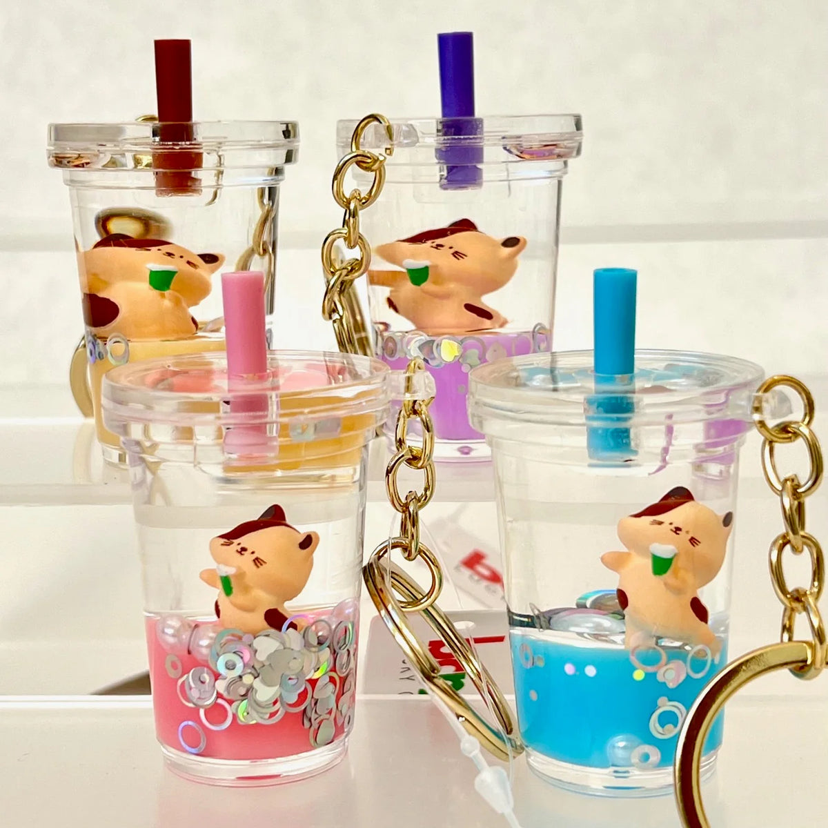Bubble Maneki Cat Floaty Key Charm