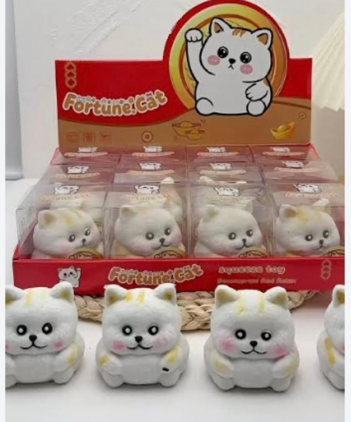 Pande Crunchy Fortune Cat