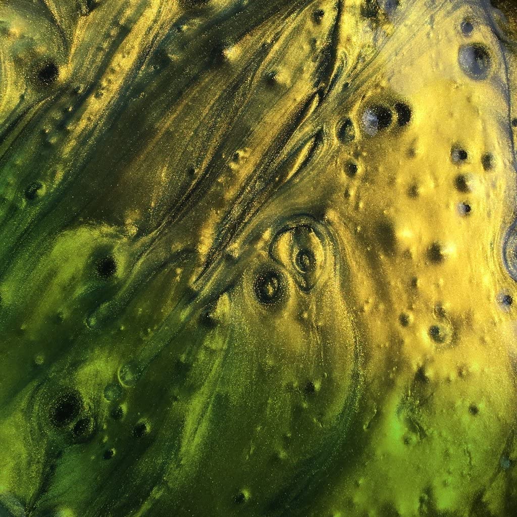 Oil Slick Small Illusion