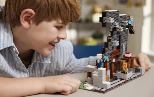 Lego® the Pickaxe Mine