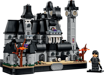 LEGO Wednesday Nevermore Academy