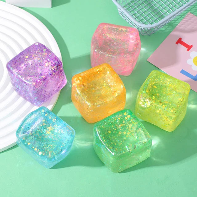 Pande Glitter Cube