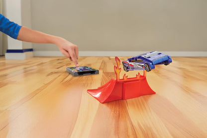 FLAT 2 FAST Stunt 2-Pack Playset