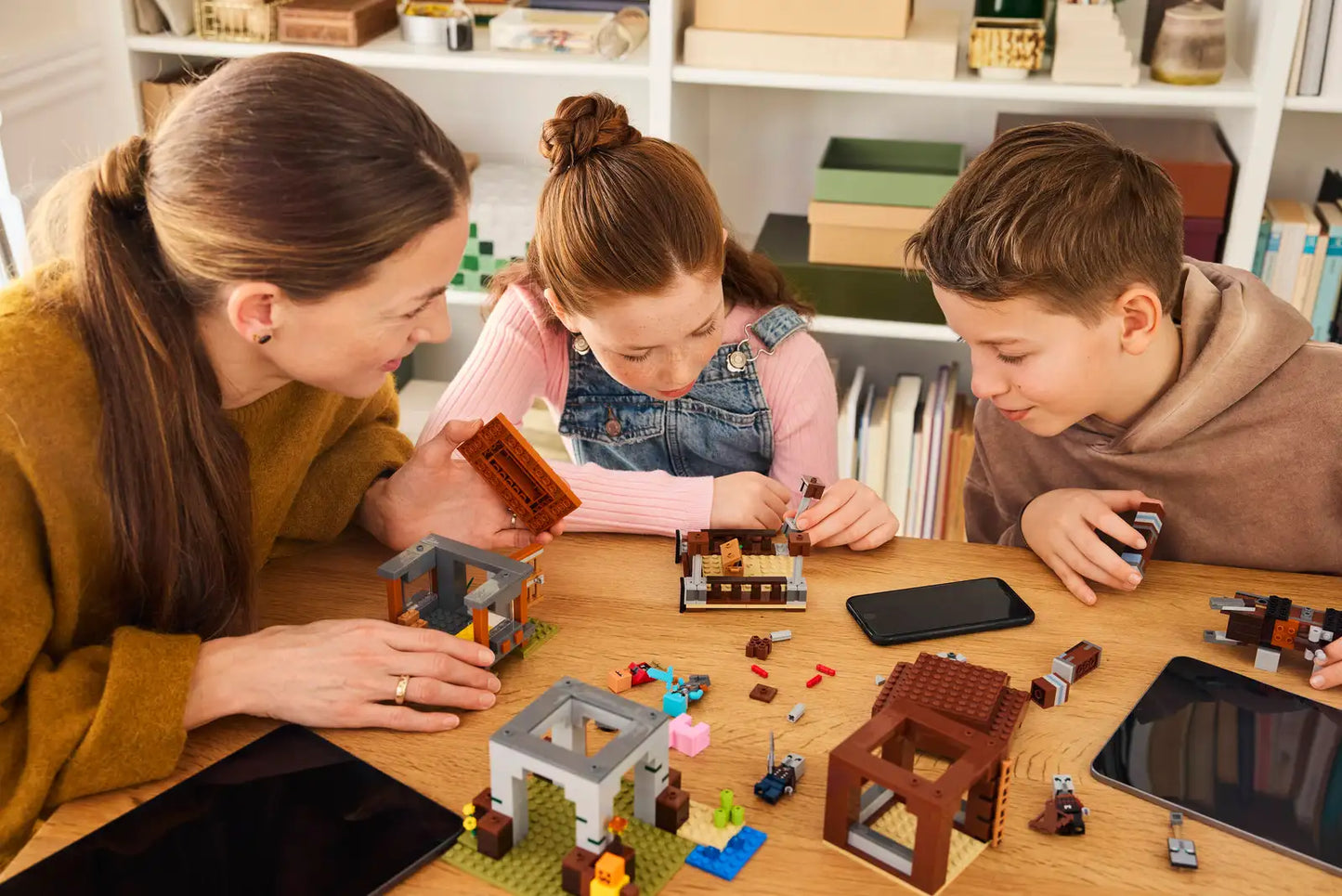 LEGO® The Pillager Outpost and Ravager