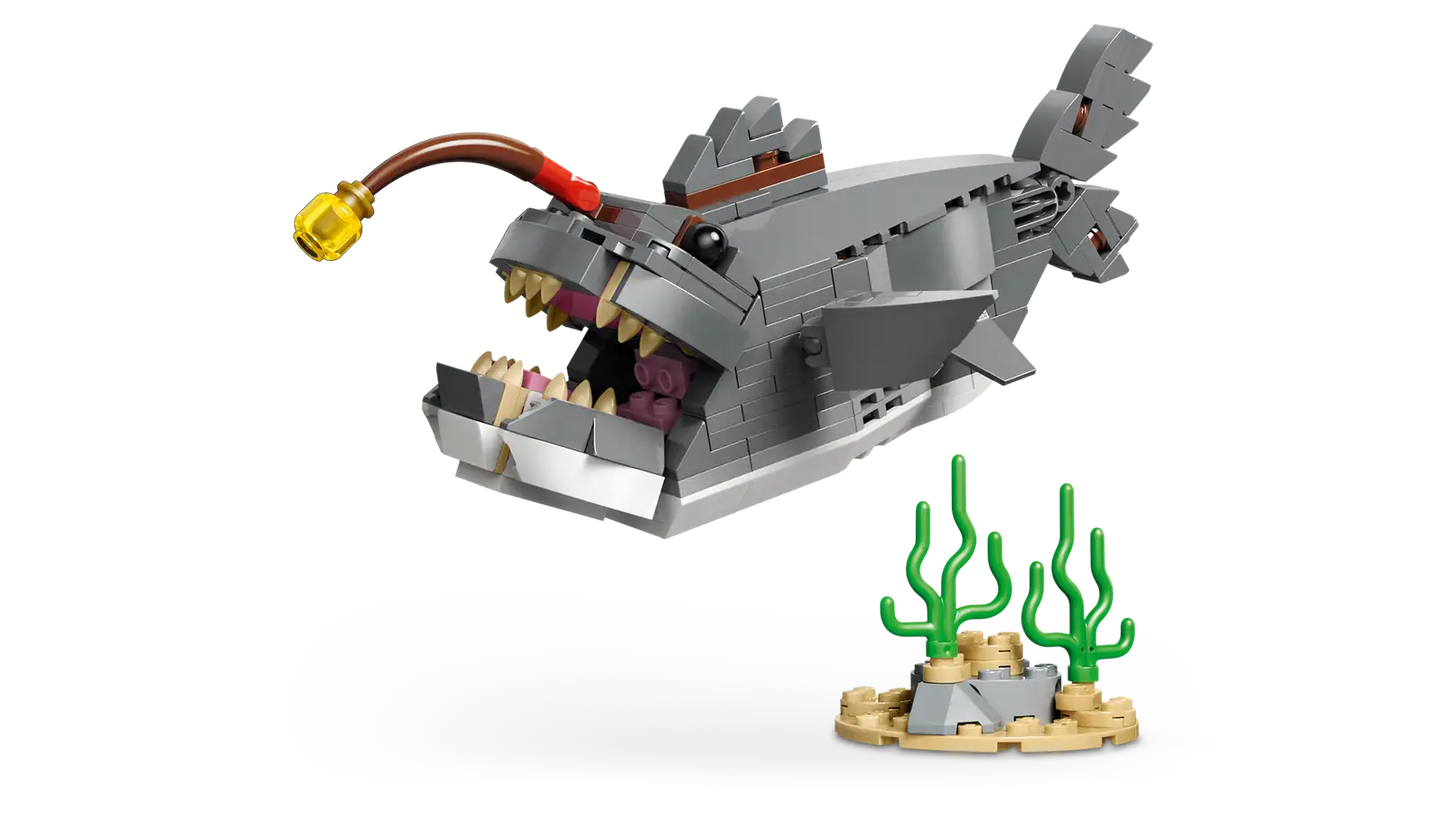 LEGO Fierce Shark with a treasure Chest