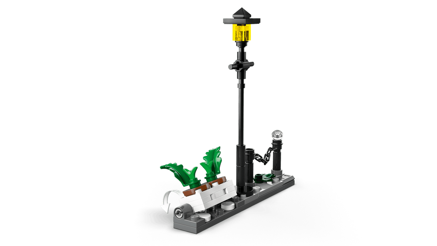 Lego Hagrid and Harry's Privet Drive Escape