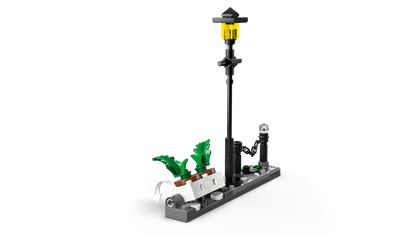 Lego Hagrid and Harry's Privet Drive Escape
