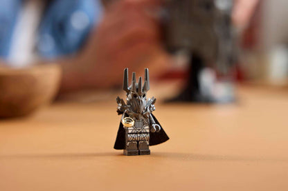 LEGO the Lord of the Rings Saurons Helmet