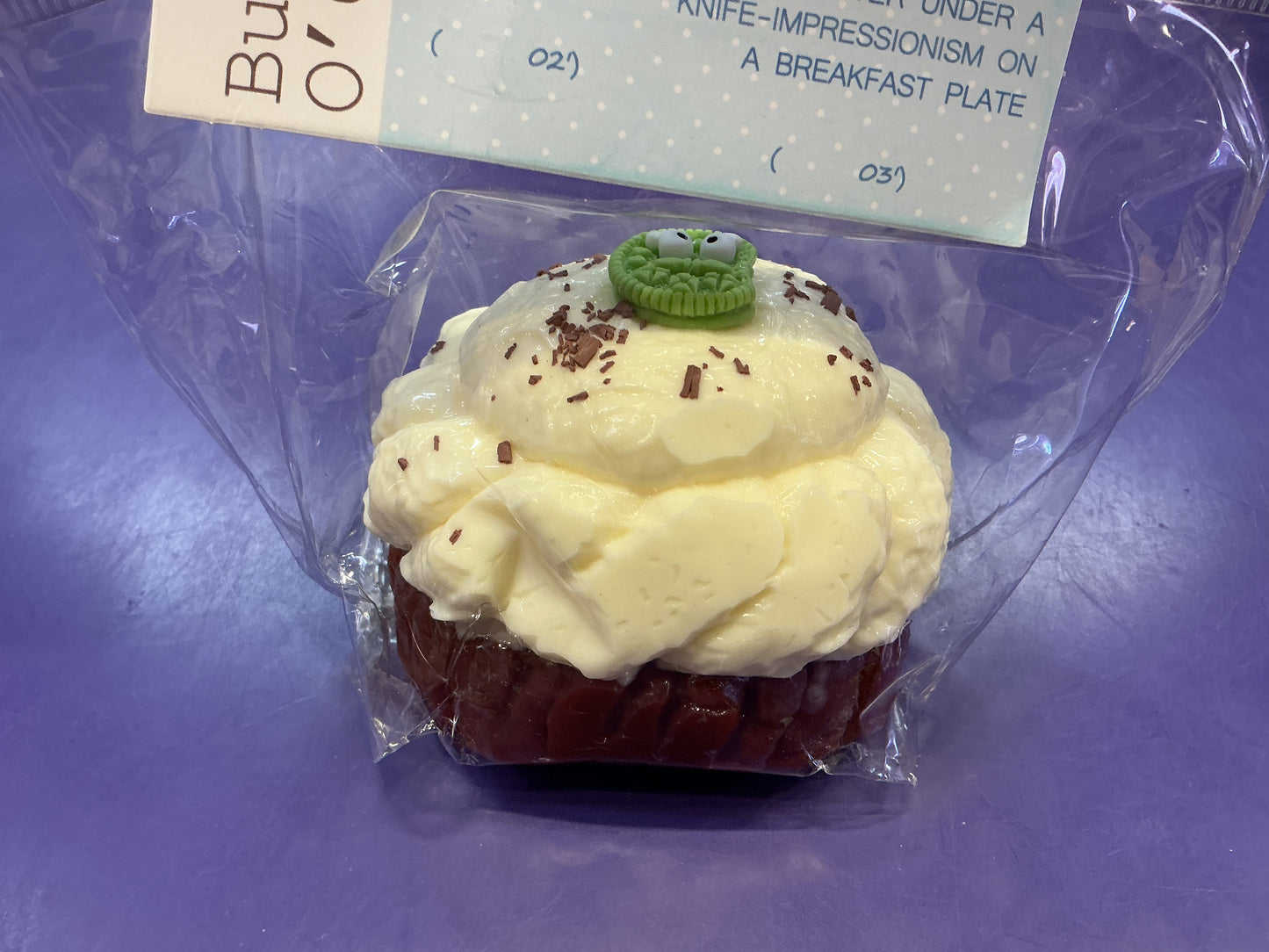 Pande Red Velvet Frosting Dessert fancy taba