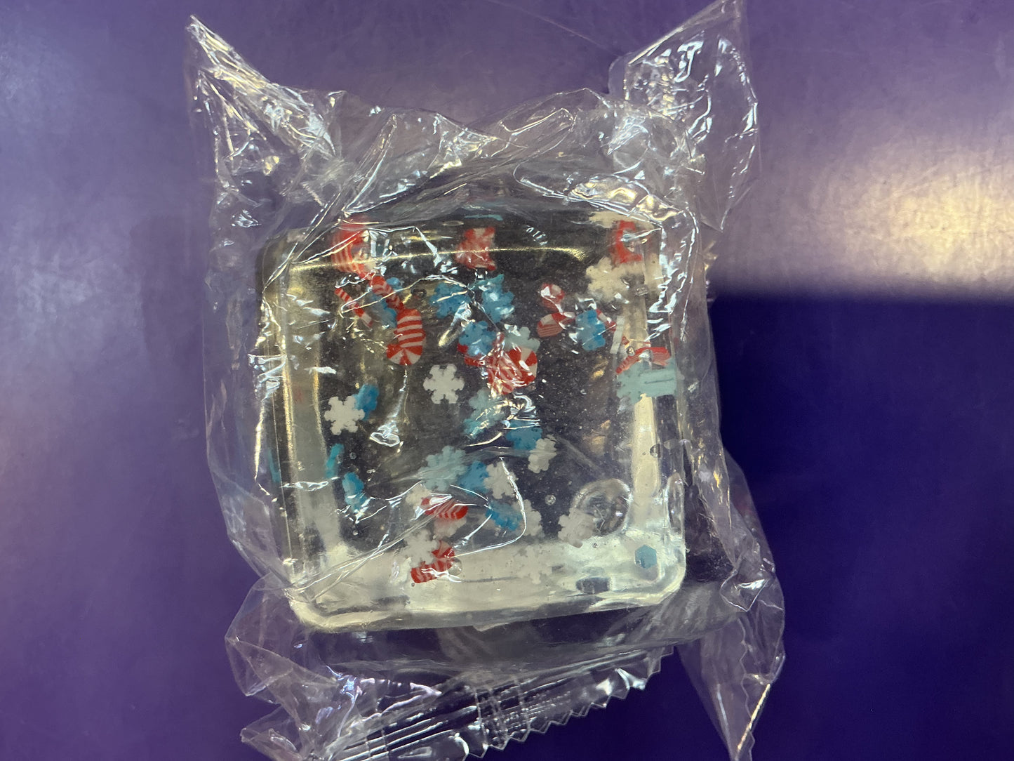 Pande Christmas sprinkles cube