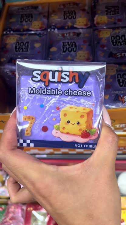 Pande Vaseline Eva Dou Purple Cheese